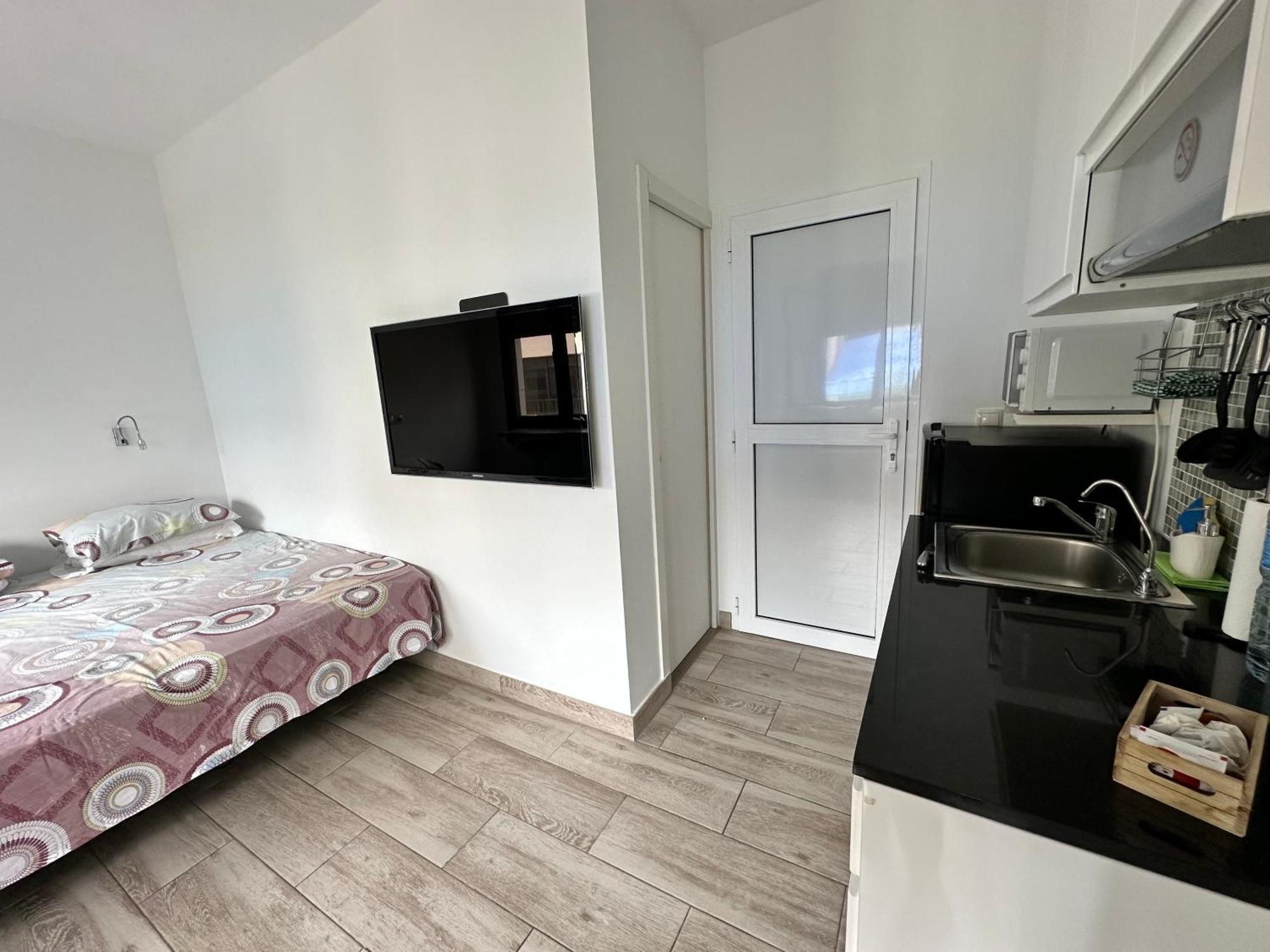 Adorable Urban Suites Las Palmas Room photo